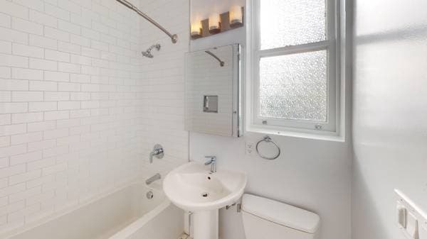 1BR/1BA Apartment on Clay · San Francisco photo 5