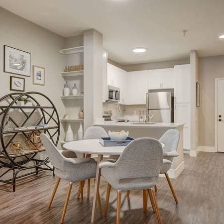 0BR/1BA Apartment on Ryland St. · San Jose photo 3
