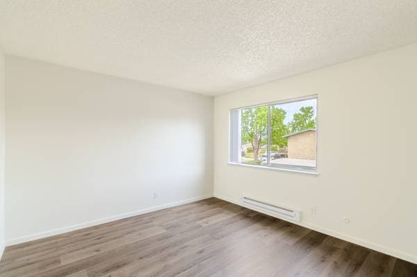 2BR/2BA Townhouse on Menker Ave · San Jose photo 2