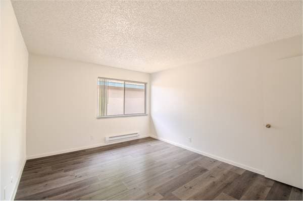 2BR/2BA Townhouse on Menker Ave · San Jose photo 5