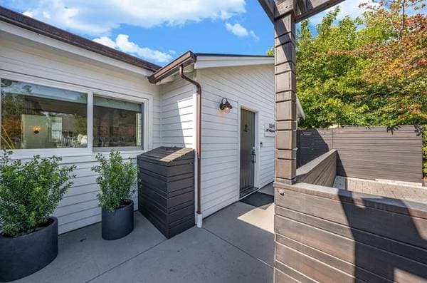 1BR/1BA Single Family House on 49th Ave · Capitola photo 1