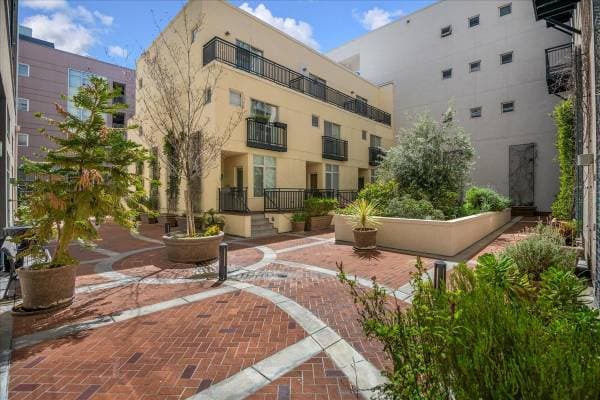 1BR/1BA Loft on S 3rd St · San Jose photo 1