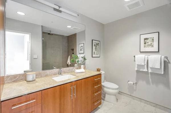 1BR/1BA Condo on N Almaden Blvd · San Jose photo 3