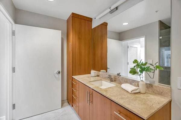 1BR/1BA Condo on N Almaden Blvd · San Jose photo 4