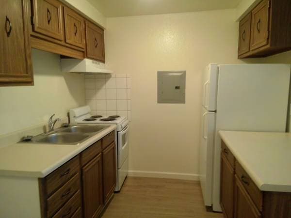 0BR/1BA Apartment · Santa Rosa photo 2