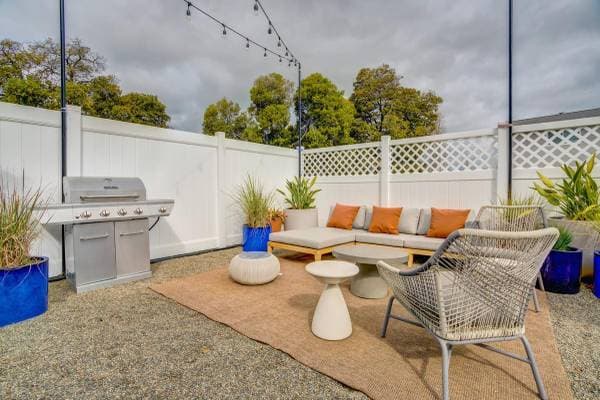 4BR/3BA Townhouse on Mosley Ave · Alameda photo 1