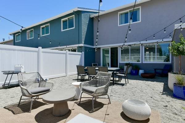 4BR/3BA Townhouse on Mosley Ave · Alameda photo 5