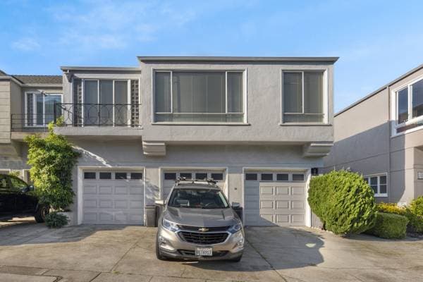 2BR/1BA Apartment on Manzanita Ave · San Francisco photo 1