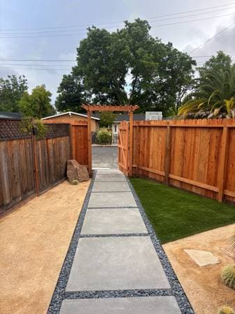 0BR/1BA In Law Adu on Marty Drive · Eldridge photo 2