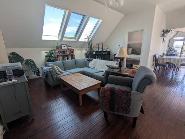 3BR/1BA Condo · Oakland photo 1