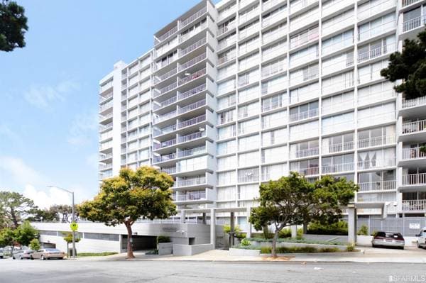 3BR/2BA Condo on Cleary Court · San Francisco photo 2