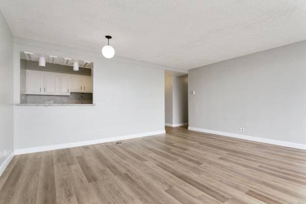 3BR/2BA Condo on Cleary Court · San Francisco photo 5