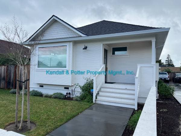 2BR/2BA Single Family House on Seabright Avenue - A · Santa Cruz photo 1
