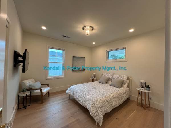 2BR/2BA Single Family House on Seabright Avenue - A · Santa Cruz photo 5