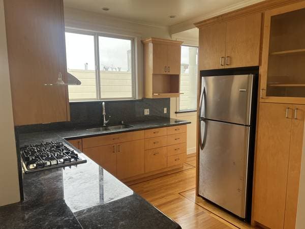 2BR/2BA Apartment · San Francisco photo 2