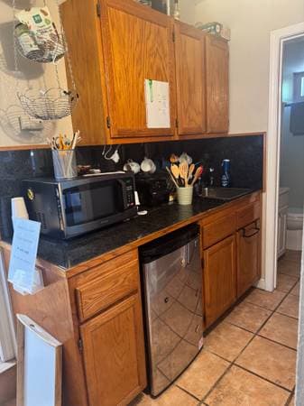 1BR/1BA In Law Adu on Craig Ct. · Mountain View photo 3