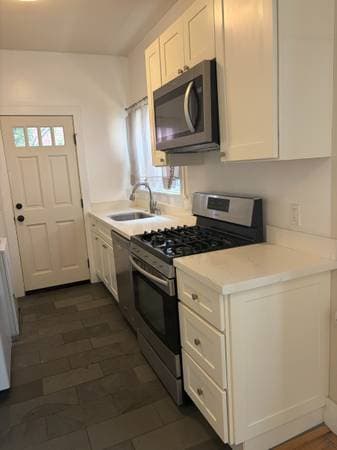2BR/1BA Apartment · Berkeley photo 4