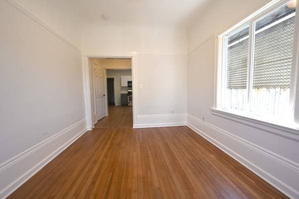 2BR/1BA Apartment on 37th St · Oakland photo 4