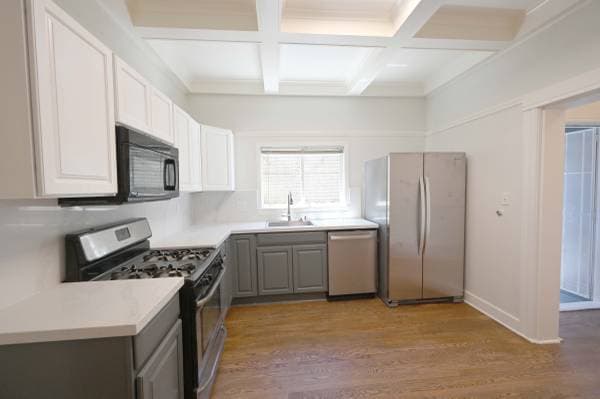 2BR/1BA Apartment on 37th St · Oakland photo 5