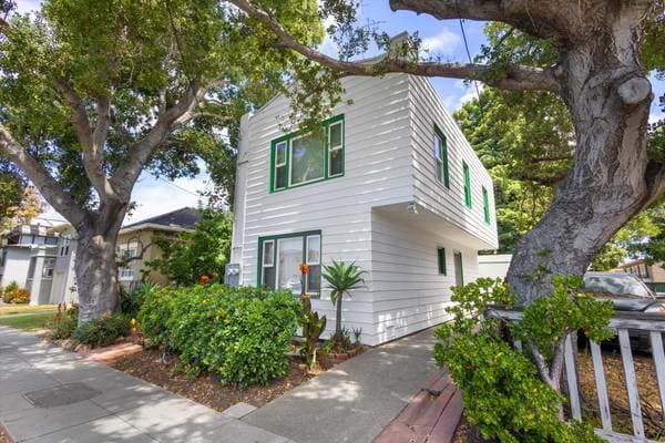 1BR/1BA Apartment on Lincoln Ave · Oakland photo 2