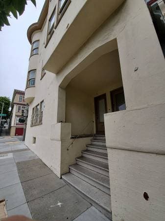 4BR/2BA Single Family House · San Francisco photo 1