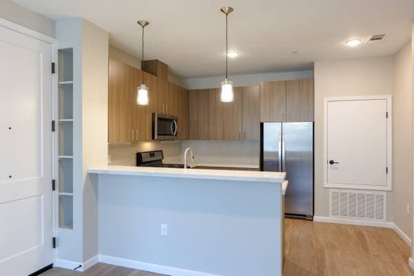 1BR/1BA Apartment on Baywood Drive · Petaluma photo 1