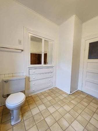 0BR/1BA Apartment on Orange Street · Oakland photo 5