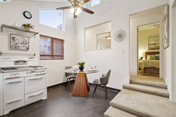 2BR/2BA Duplex · Oakland photo 3