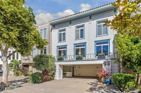 1BR/1BA Condo on Beach Street · San Francisco photo 1