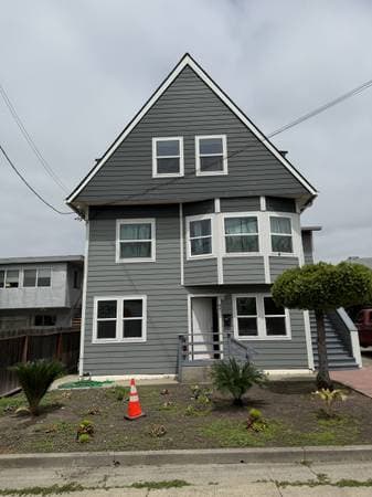 3BR/2BA Flat on 63rd Street · Berkeley photo 1