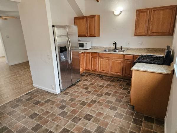 2BR/1BA Apartment · Santa Cruz photo 2