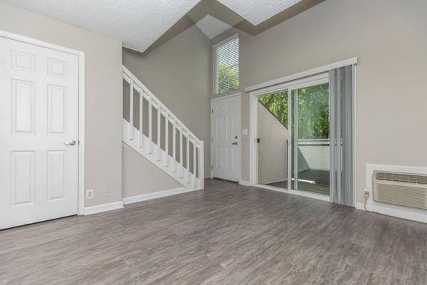 1BR/1BA Apartment on Contra Costa Boulevard · Pleasant Hill photo 4