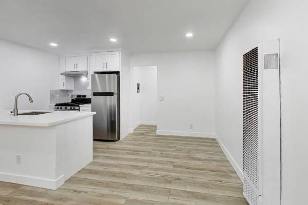 2BR/1BA Apartment on E 18th Street - 17 · Oakland photo 1
