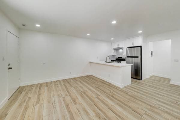 2BR/1BA Apartment on E 18th Street - 17 · Oakland photo 2