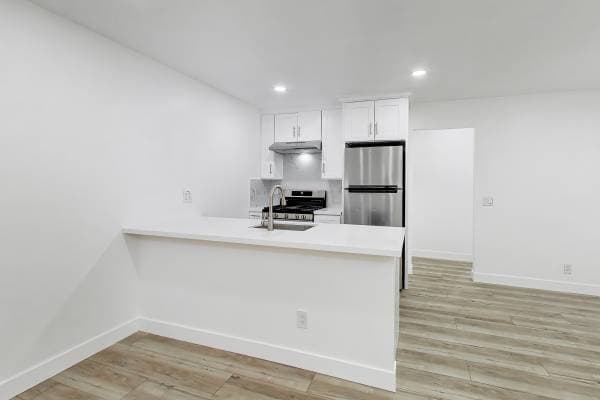 2BR/1BA Apartment on E 18th Street - 17 · Oakland photo 3