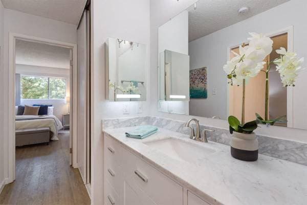 1BR/1BA Apartment on Central Ave · Alameda photo 5