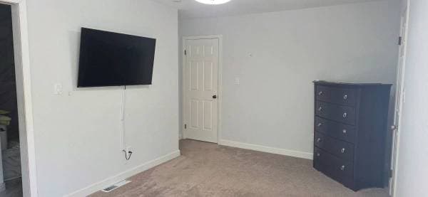 3BR/2BA Condo on Juniper Ct · Crockett photo 3