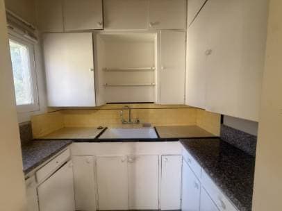 2BR/1BA Apartment · Oakland photo 5