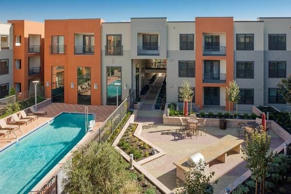 2BR/2BA Apartment on Tasman · San Jose photo 3