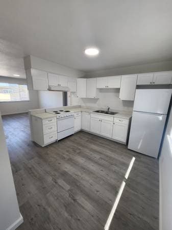 2BR/1BA Apartment on Line St. Near South · Hollister photo 1