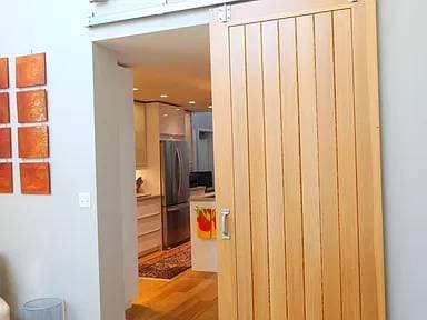 1BR/2BA Condo on 1st St W · Vineburg photo 3