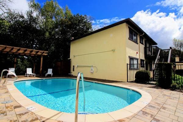 1BR/1BA Apartment on Bethards Drive - · Santa Rosa photo 1