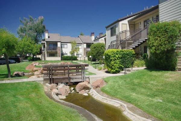2BR/2BA Apartment on James Donlon Blvd · Antioch photo 2