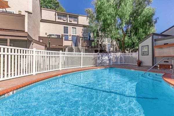 1BR/1BA Apartment on Contra Costa Boulevard · Pleasant Hill photo 1