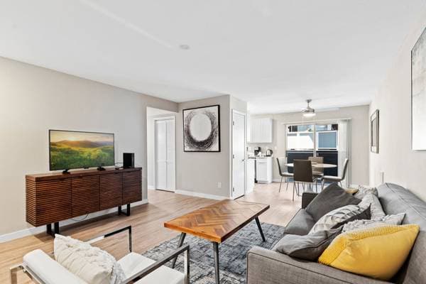 2BR/2BA Apartment on South Bascom Avenue · Campbell photo 5