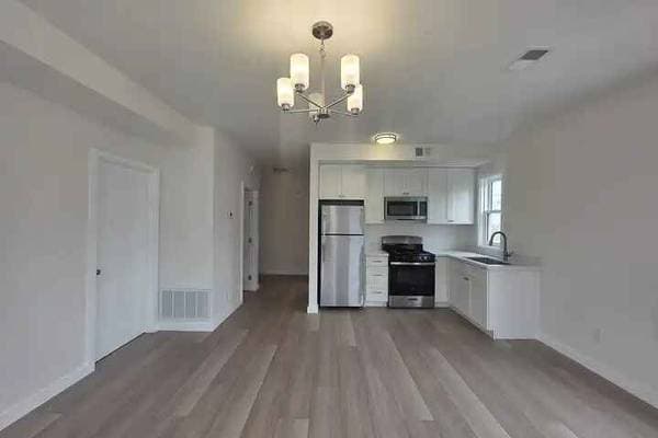 1BR/1BA Apartment on La Playa St · San Francisco photo 2