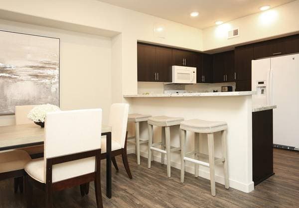 3BR/2BA Apartment on Business Center Dr. · Fairfield photo 1