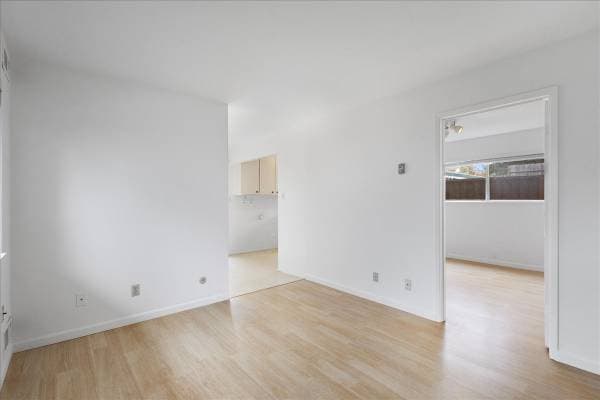 2BR/1BA Apartment on Park Ave · Alameda photo 3