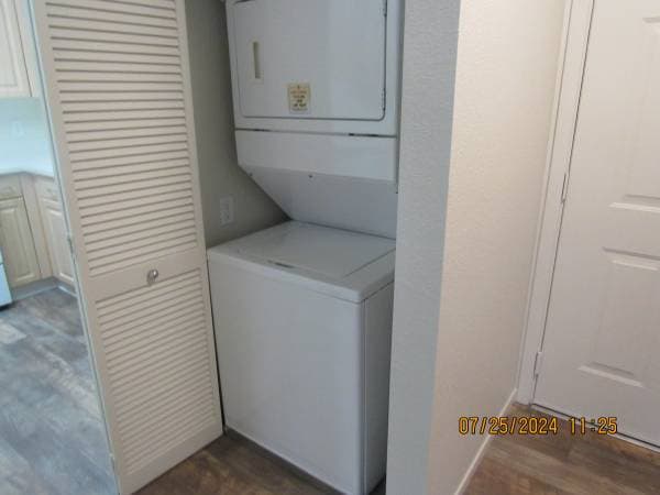 BRANHAM LANE APTS photo 4