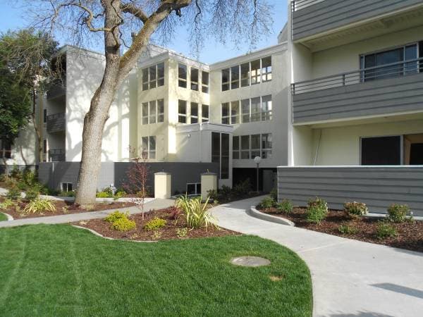 1BR/1BA Apartment on Creekside Drive · Walnut Creek photo 3